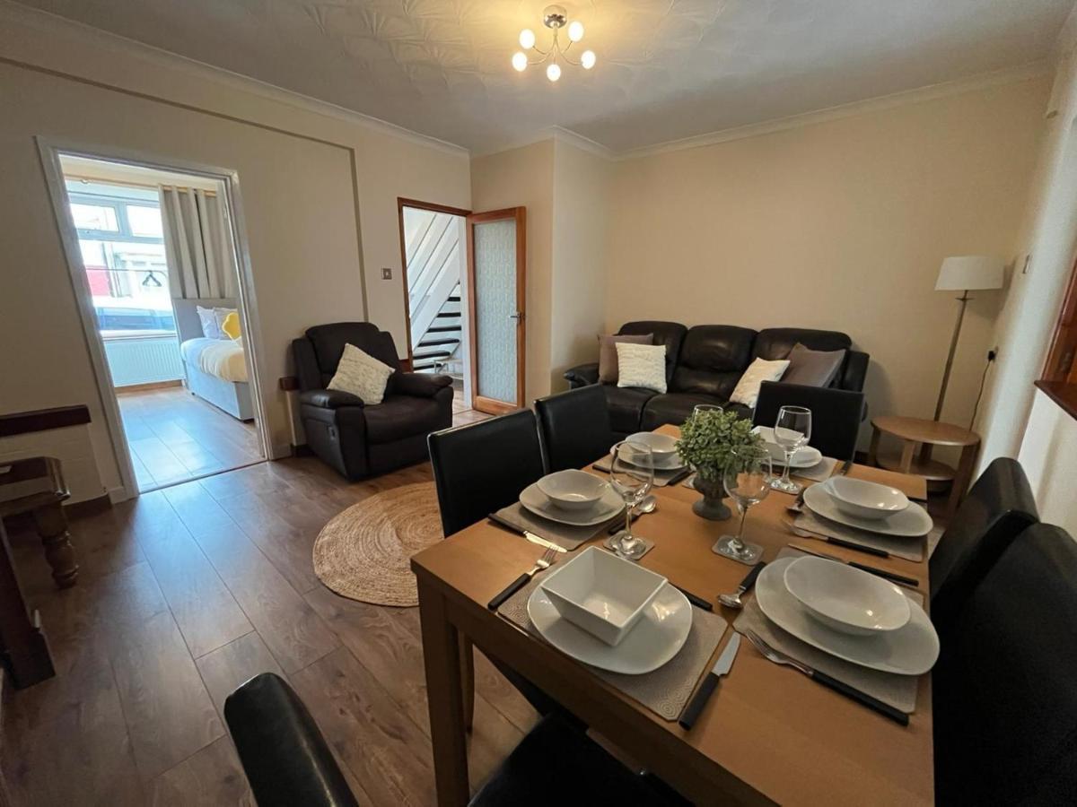 Access To Private Gym Room, 3 Bedrooms, Close To The City Swansea Luaran gambar