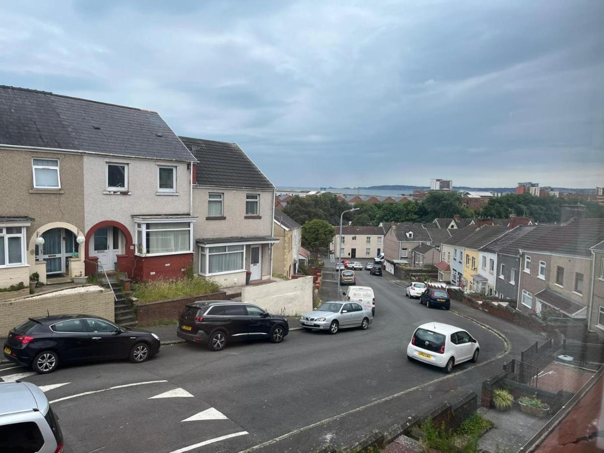 Access To Private Gym Room, 3 Bedrooms, Close To The City Swansea Luaran gambar